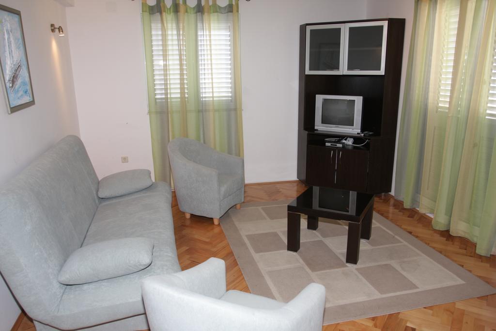 Apartments Ante Makarska Szoba fotó