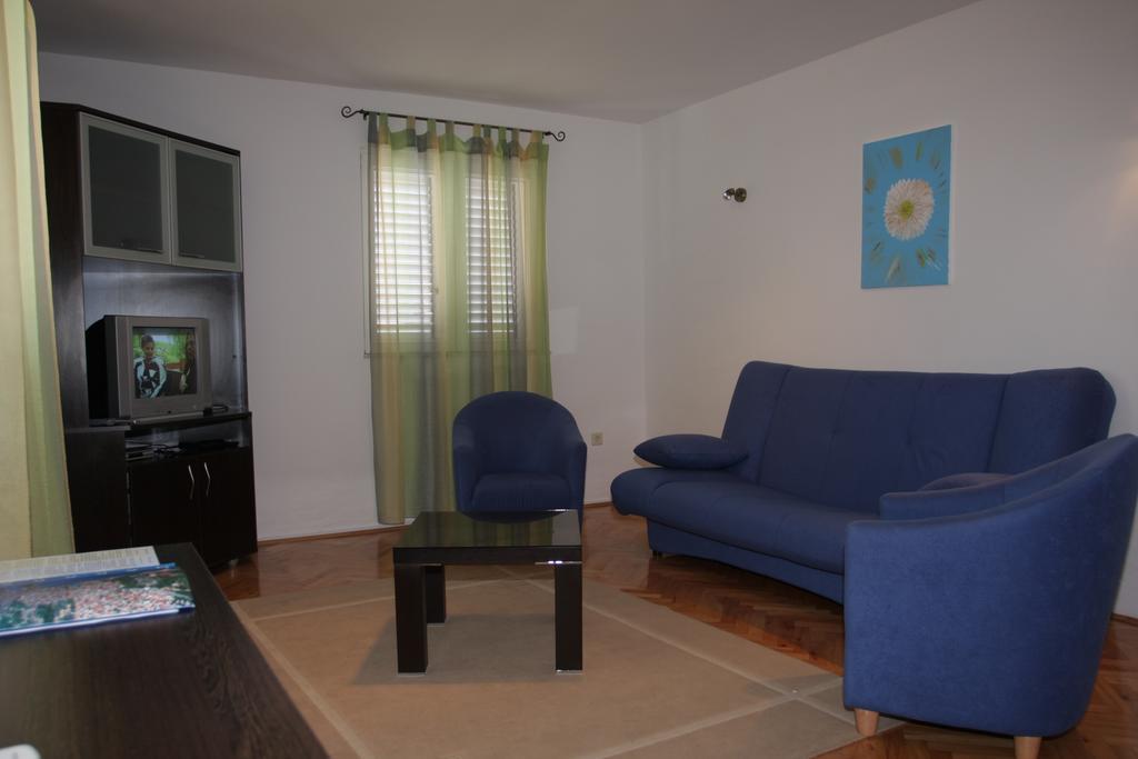 Apartments Ante Makarska Szoba fotó