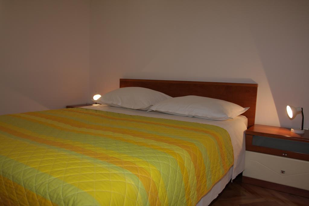Apartments Ante Makarska Szoba fotó